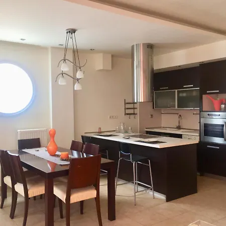 Diamond Apartment Néa Péramos