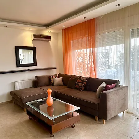 Diamond Apartment *